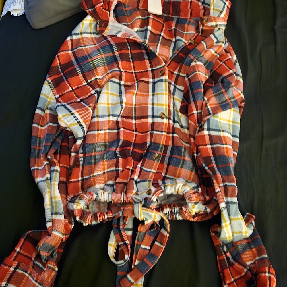 Large red No Boundaries long sleeve adjustable flannel